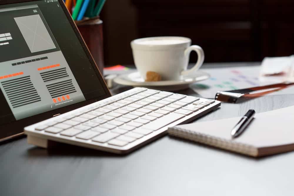 Using Abstract Shapes in Web Design How to use abstract shapes and designs on a website.