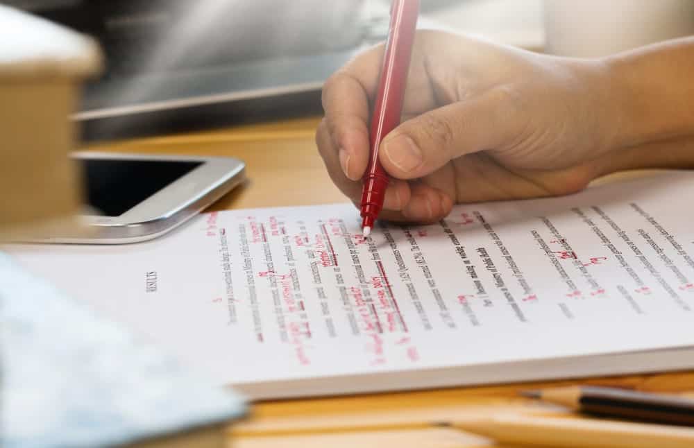Incredibly Common Spelling Mistakes That Make You Look Less Intelligent The most common spelling mistakes that you should avoid when writing content.
