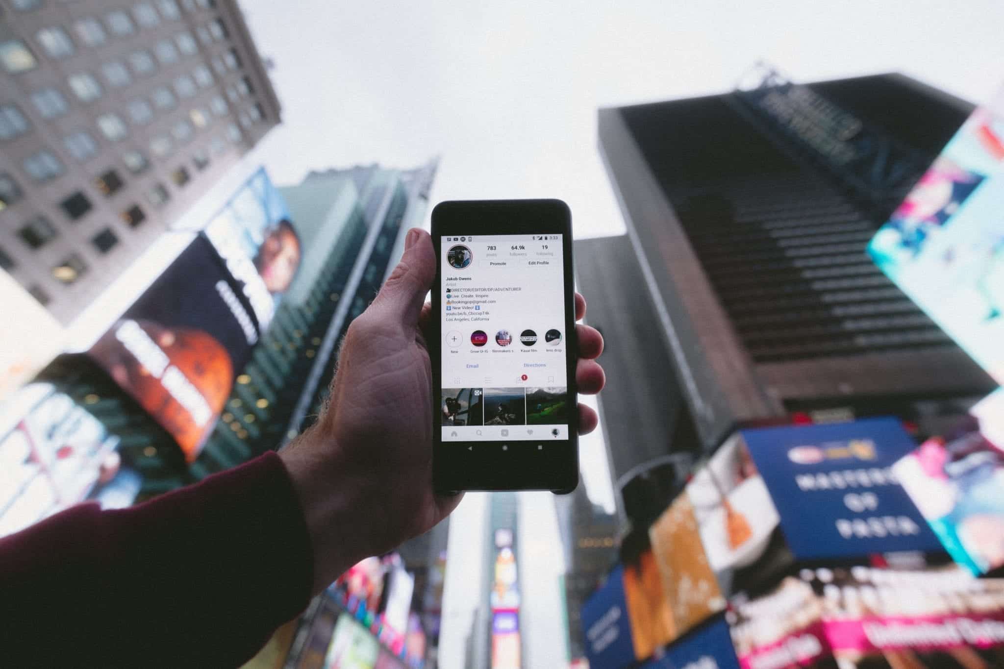 How to Design On-Brand Instagram Stories Get the most out of your Instagram marketing with on-brand Instagram stories and highlights.