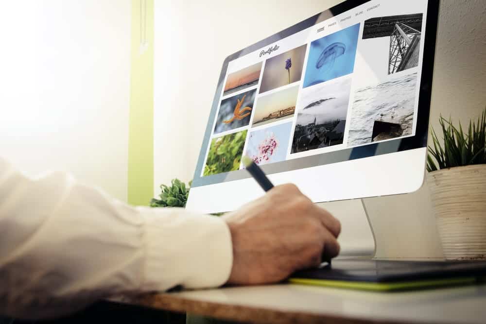 Tips For Building A Design Portfolio Best tips to remember when building a portfolio for your graphic design projects.