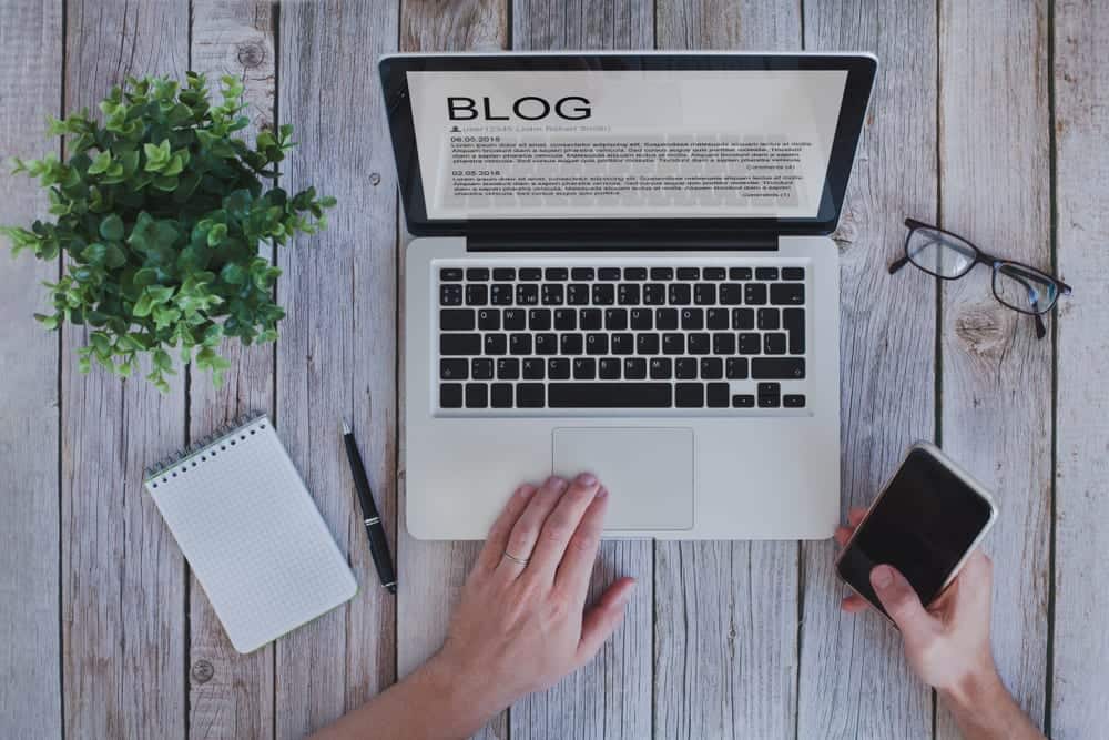 Write A Blog Post That Promotes Your Business How to write a blog post that's engaging but still promotes your business!