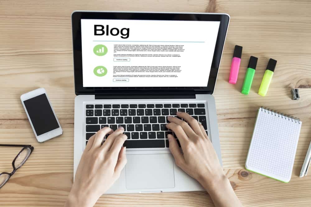 Tips on how you can create reader-friendly and SEO-friendly blog posts
